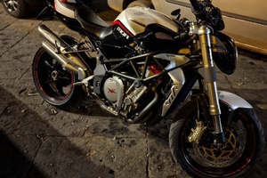 Mv agusta brutale 910