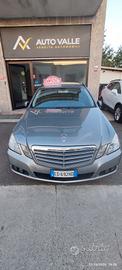 Mercedes-benz E 220 CDI BlueEFFICIENCY Elegance