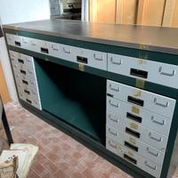 arredamento negozio marca Armes