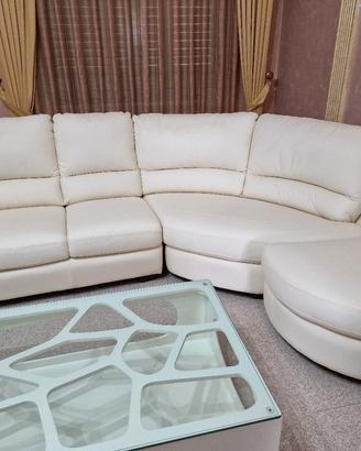 Divano in pelle bianco