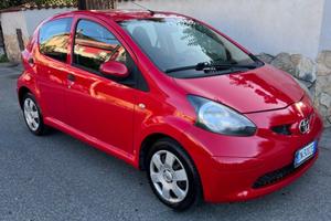 Toyota Aygo 1.0 benzina 5 porte neopatentati ok