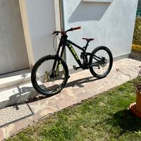 Trek session 8.8 downhill