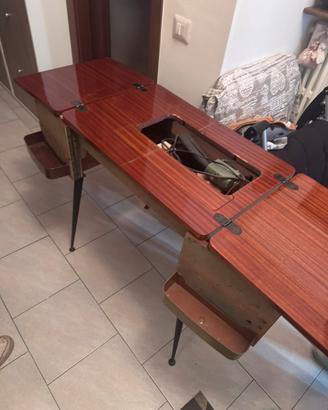 Macchina da cucire vintage