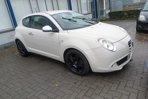 Alfa Mito 1300 Multijet Panna interni in pelle 