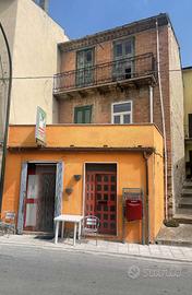 Casa indipendente a Limosano con Negozio
