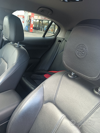 Stelvio Veloce 210cv