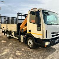 Iveco Eurocargo gru effer cassone con rampe