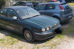 Elegante Jaguar X-Type Executive 2.2 Diesel