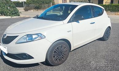 Lancia Ypsilon GPL