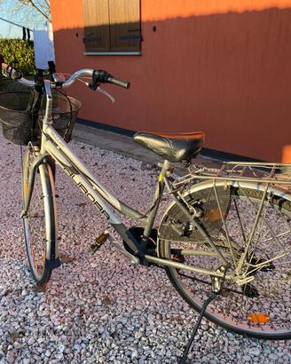 Bicicletta da città Aurora con marce
