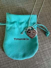 Collaa tiffany & Co.