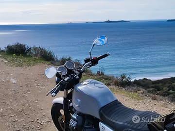 Moto Guzzi V7 III Milano