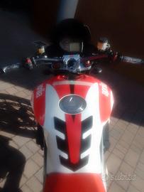 Aprilia Tuono 1000  anno 2008