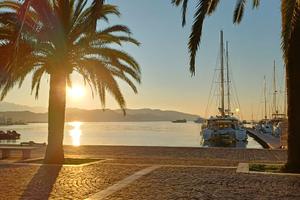 CENTRO STORICO: Luminosissimo e "chiavi in mano"