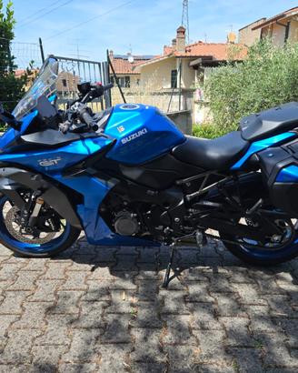 Suzuki GSX S 1000 GT 11/2024  MOTO PARI AL NUOVO