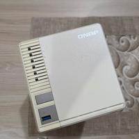 Nas 3 Bay QNap TS-328 con 2 Hard disk 1TB