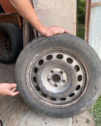 Treno estive barum + gomma michelin scorta