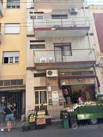 Bari-carbonara libera 3 vani ed acc. ripostigli
