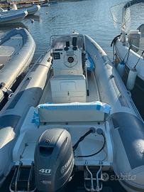 Marvel 570 con Yamaha 40/70