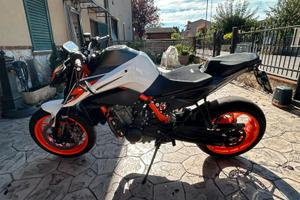 Ktm duke 890 r