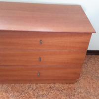 Cassettiera in legno