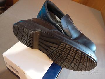 SCARPE ANTINFORTUNISTICHE 44