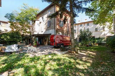 CASA SEMINDIPENDENTE A MARANO SUL PANARO