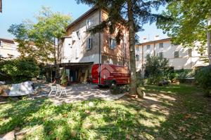 CASA SEMINDIPENDENTE A MARANO SUL PANARO