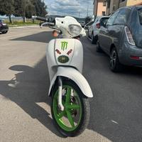 scarabeo 50 2t motore minarelli