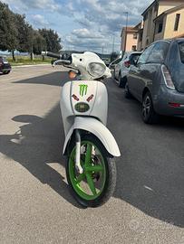 scarabeo 50 2t motore minarelli