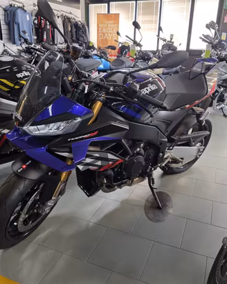 Aprilia Tuono V4 1100 Factory
