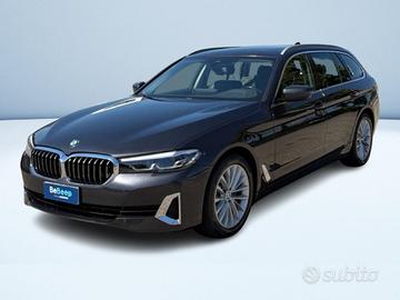 BMW Serie 5 520d Touring mhev 48V Luxury auto