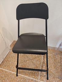 2 sgabelli pieghevoli