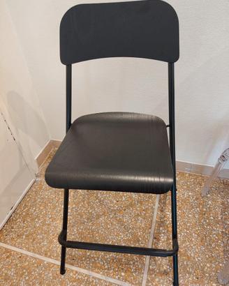 2 sgabelli pieghevoli
