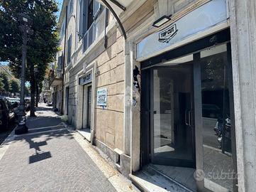 NEGOZIO A ALBANO LAZIALE