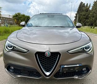 Alfa Romeo Stelvio 2.2 -180 CV AT8 Q4 Executive