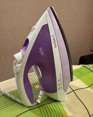 Ferro da stiro BRAUN TexStyle 3 a vapore