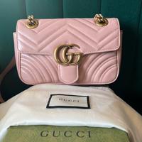 Borsa Gucci GG marmont flap in pelle