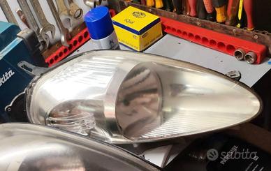 Faro Fiat grande punto