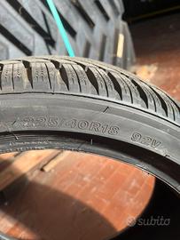 Pneumatici invernali BRIDGESTONE BLIZZAK 225 40 18