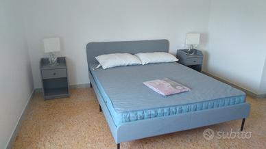 Struttura letto comò e comodino