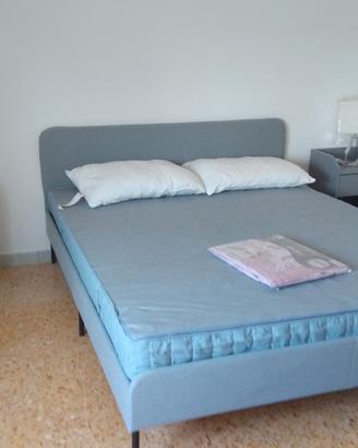 Struttura letto comò e comodino