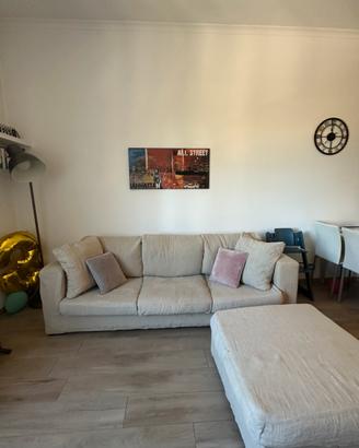 Divano 3 posti + Pouf