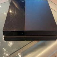 PS4 con Joystick e giochi