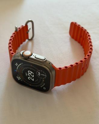 Apple Watch Ultra con cinturino Ocean Arancione