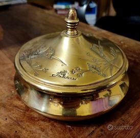 Antico Centro Tavola Ottone Lavorato a Mano Italia