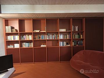 libreria in legno artigianale