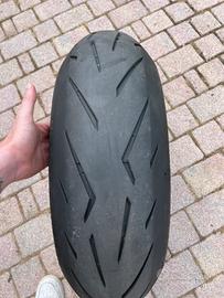 Pneumatico pirelli rosso corsa due