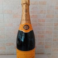 Champagne veuve clicquot