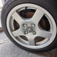 Numero 4 cerchi e gomme per fiat 